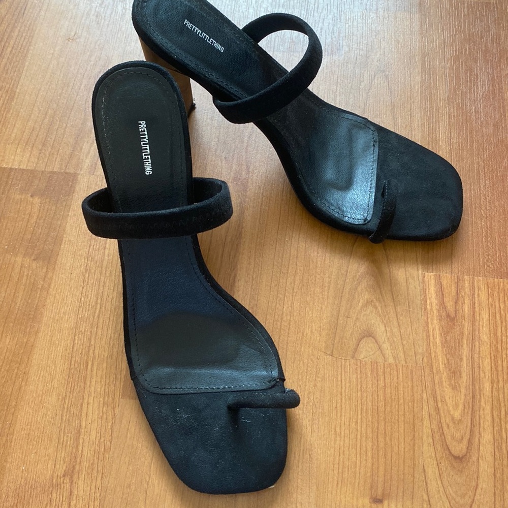 Pretty Little thing sandals